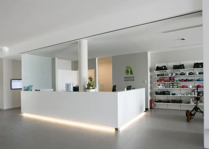 Apart Otel Parkallee 4*